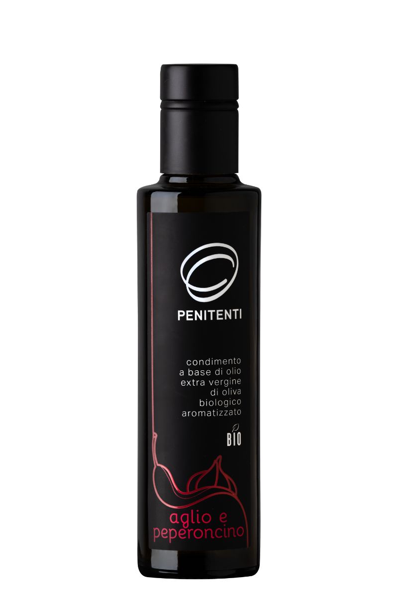 Olio biologico aromatizzato all’aglio e peperoncino
